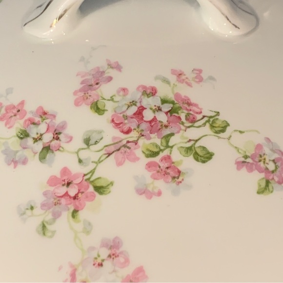 Victoria Austria Vintage Round Pink Flowers Serving Bowl - Picture 4 of 9